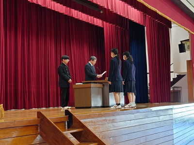 全校集会(1)