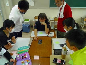 分校に戻った後は撮った写真の中から選んでその魅力を紹介し合いました。