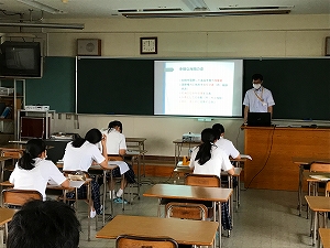 毎年違ったテーマで授業をしていただけ、教員としても勉強になります。