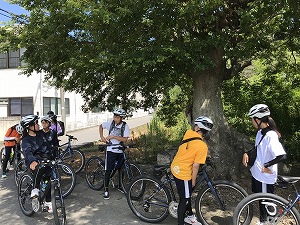 迷いながら、途中スマホで現在位置を確認、戻ったりもしながら探索を続けました。 迷いながら、途中スマホで現在位置を確認、戻ったりもしながら探索を続けました。