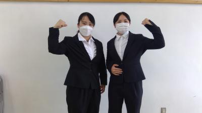 気合十分の山崎さん(左)、稲本さん 気合十分の山崎さん(左)、稲本さん