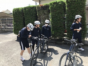 久々のサイクリング。入念にチェック 久々のサイクリング。入念にチェック