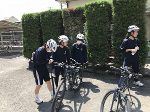 久々のサイクリング。入念にチェック