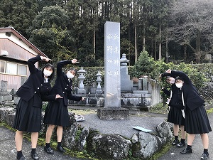 寒いのできゃぴきゃぴ感を出してもらいました。 寒いのできゃぴきゃぴ感を出してもらいました。