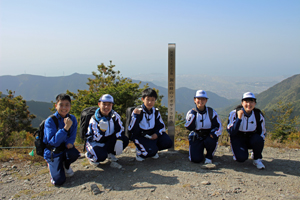 今年度初の銅山峰